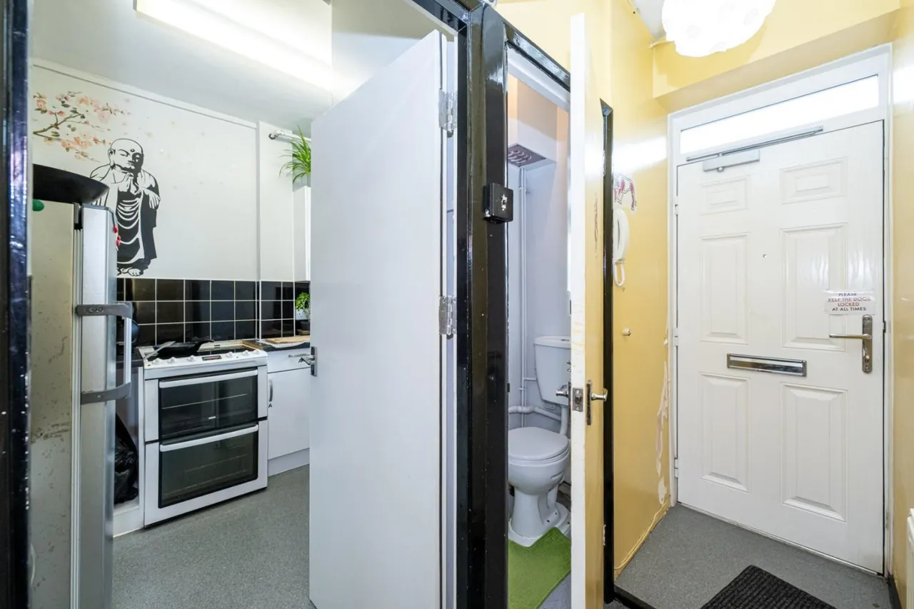 Lawson House, White City Estate, W12, photo 7