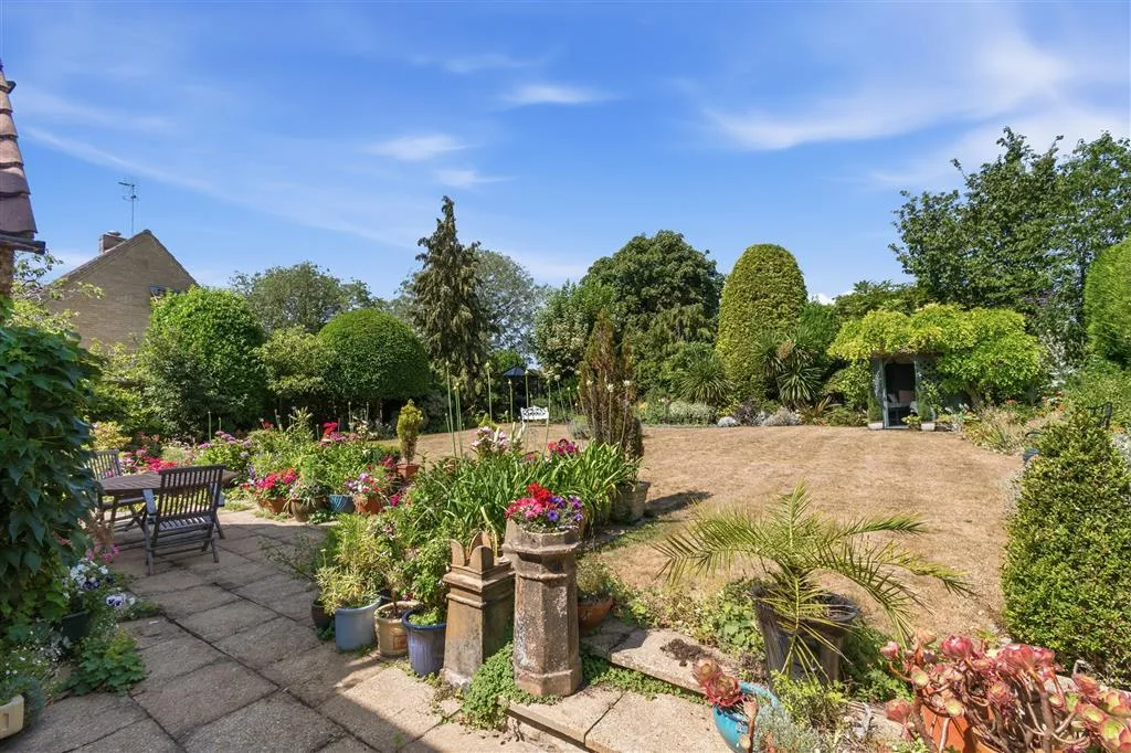 4 bed house for sale, Holywell Way, Peterborough, PE3