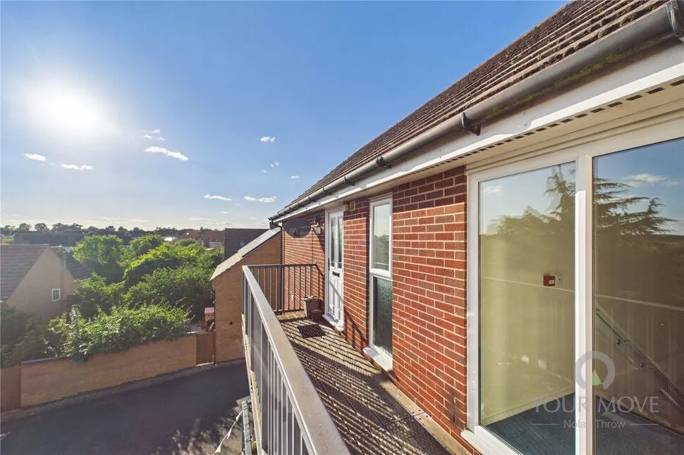 Brooks Close, Wootton, NN4, photo 12