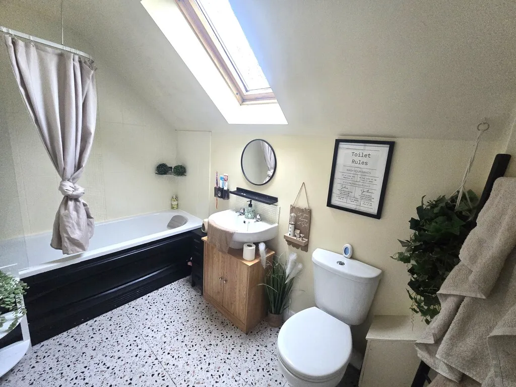 Shropshire Street, Market Drayton, photo 8