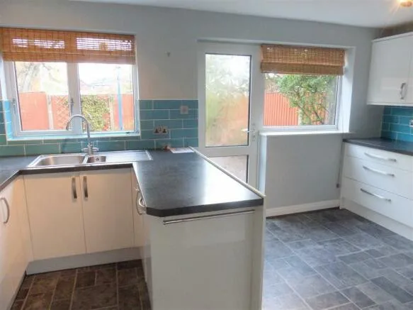 Hambleton Drive, Penwortham, Lancashire, PR1 9US, photo 4
