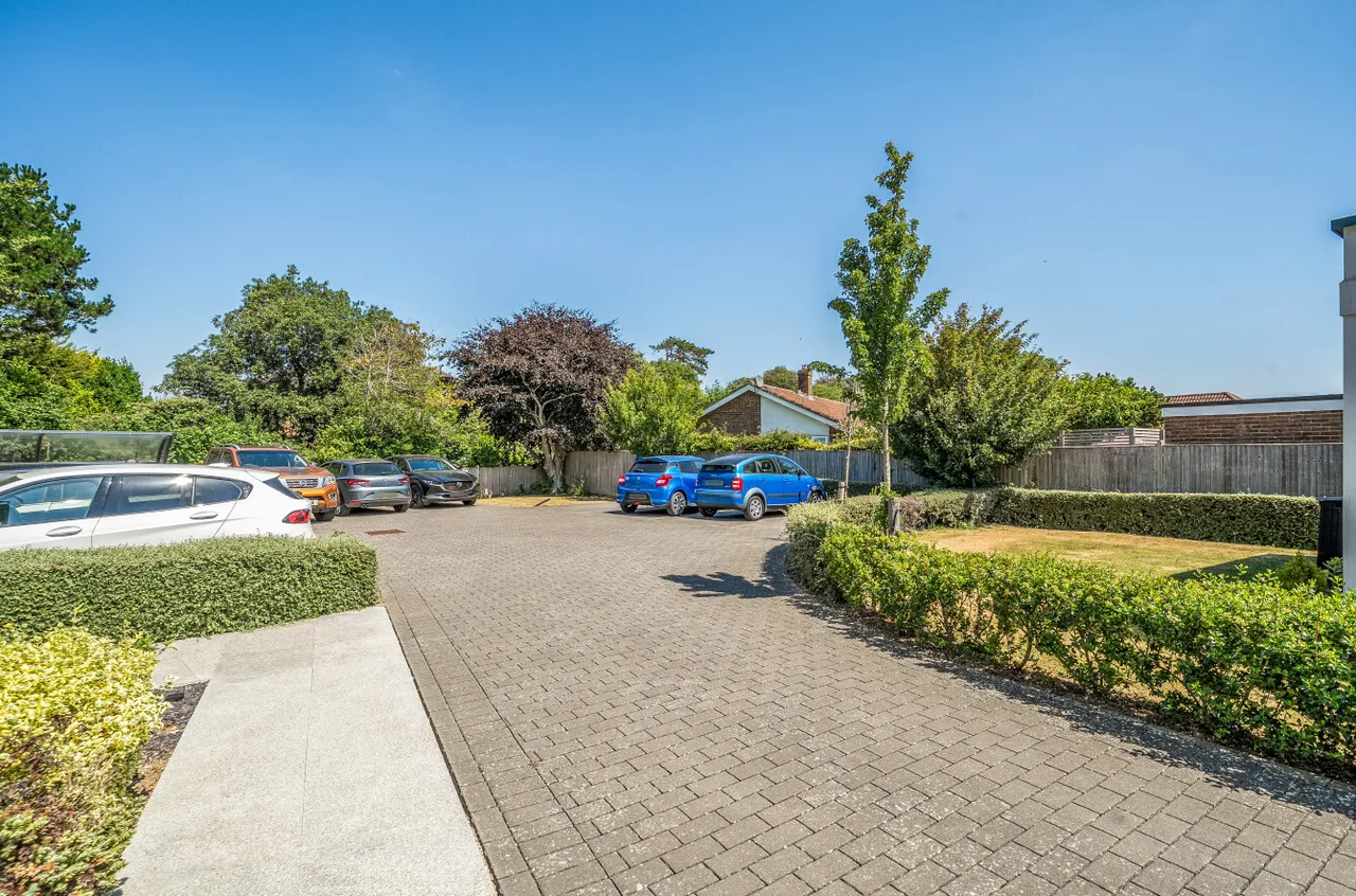 Beehive Lane, Ferring, BN12, photo 10
