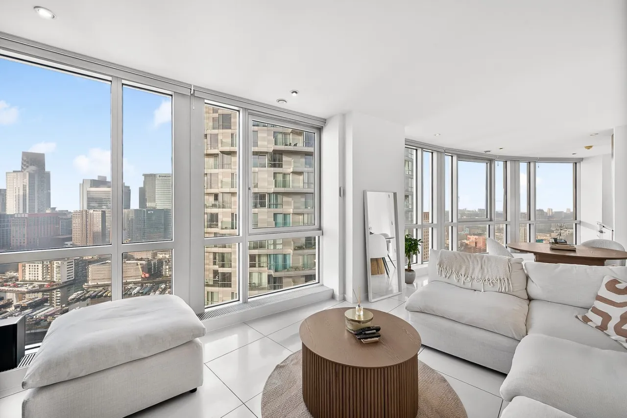 Fairmont Avenue, London, E14, photo 2