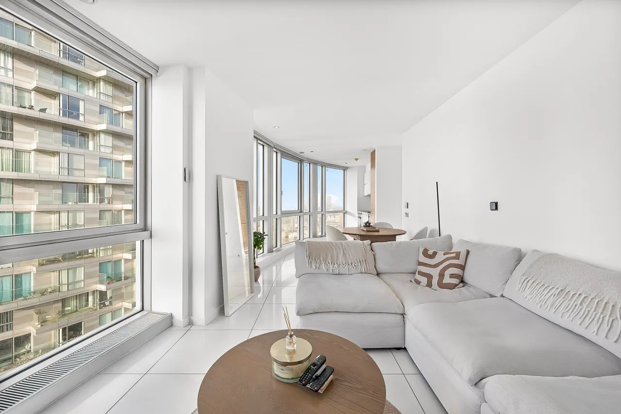 Fairmont Avenue, London, E14, photo 10