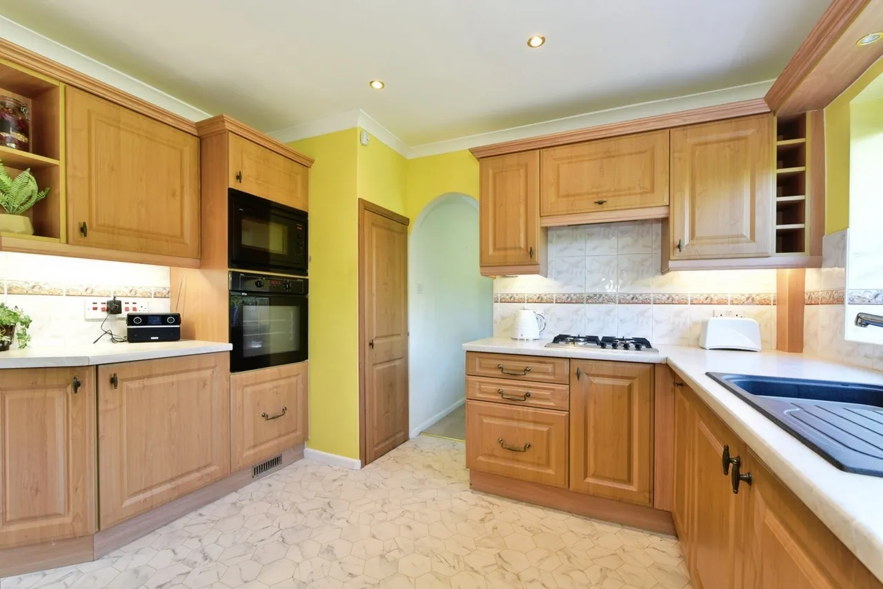 Bowman Close, Sheffield, S12, photo 2