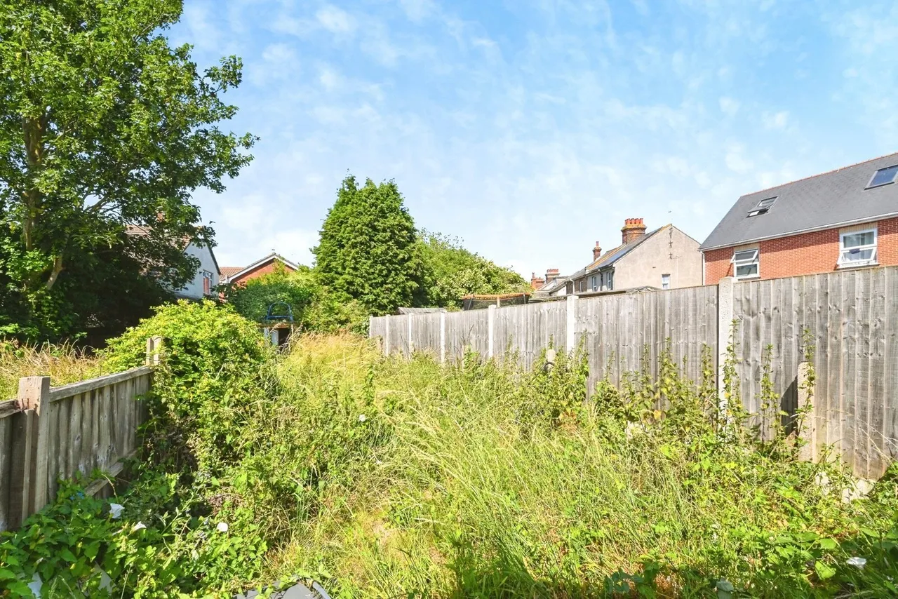 St. Osyth Road, Clacton-on-Sea, Essex, CO15, photo 2