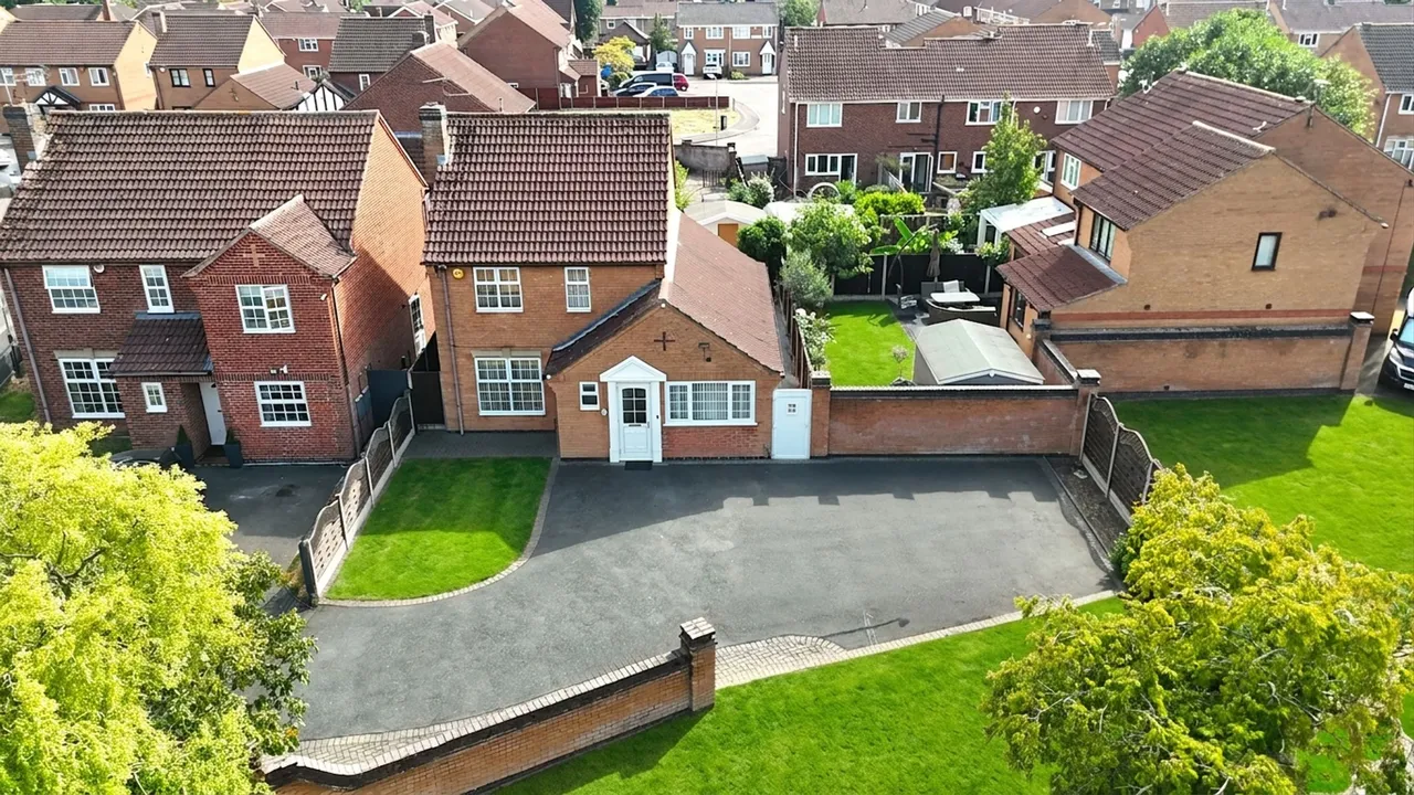 Meadowsweet Road, Hamilton, LE5, photo 15