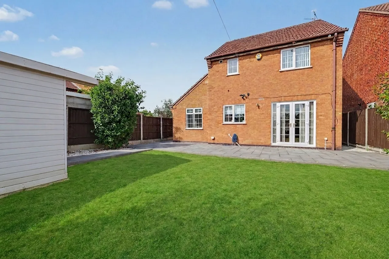 Meadowsweet Road, Hamilton, LE5, photo 13