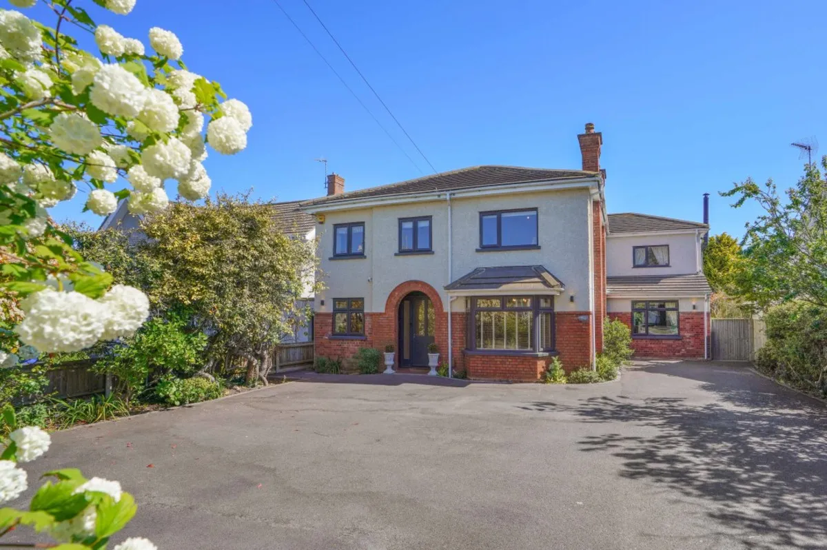 4 bed house for sale, Yarmouth Road, Lowestoft
