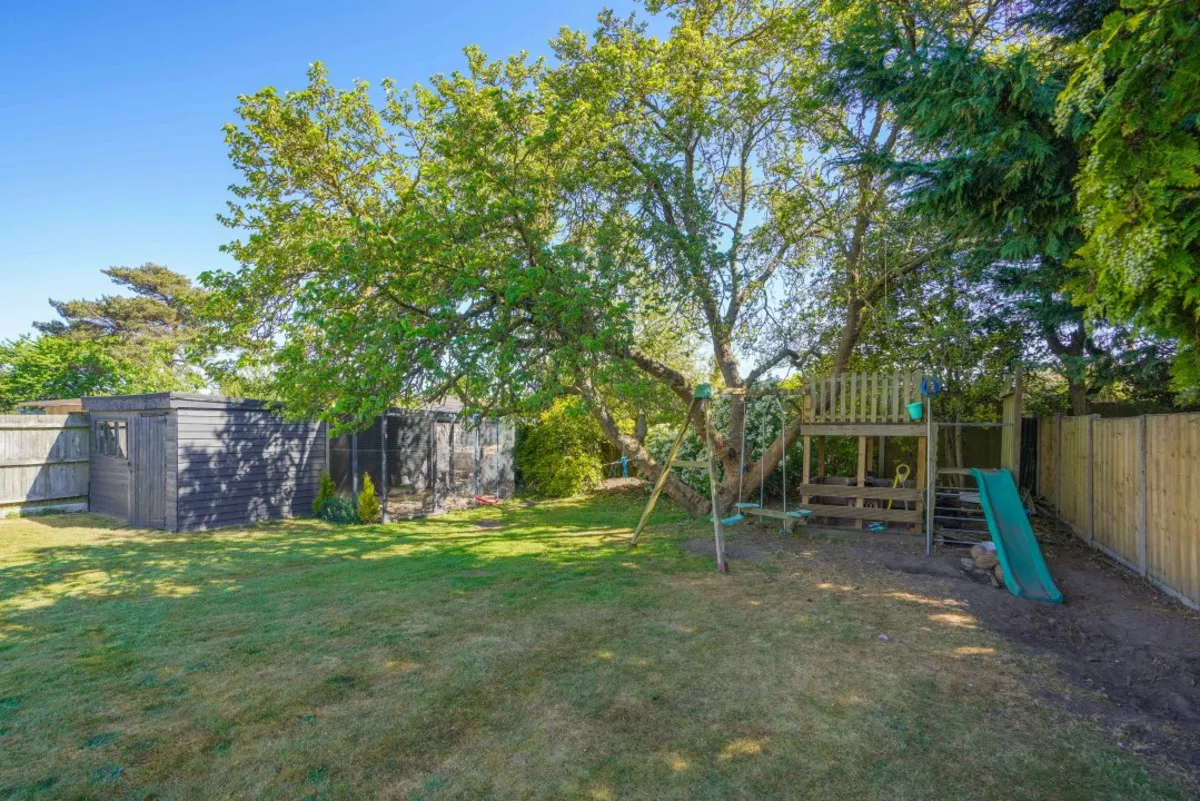 Yarmouth Road, Lowestoft, photo 34