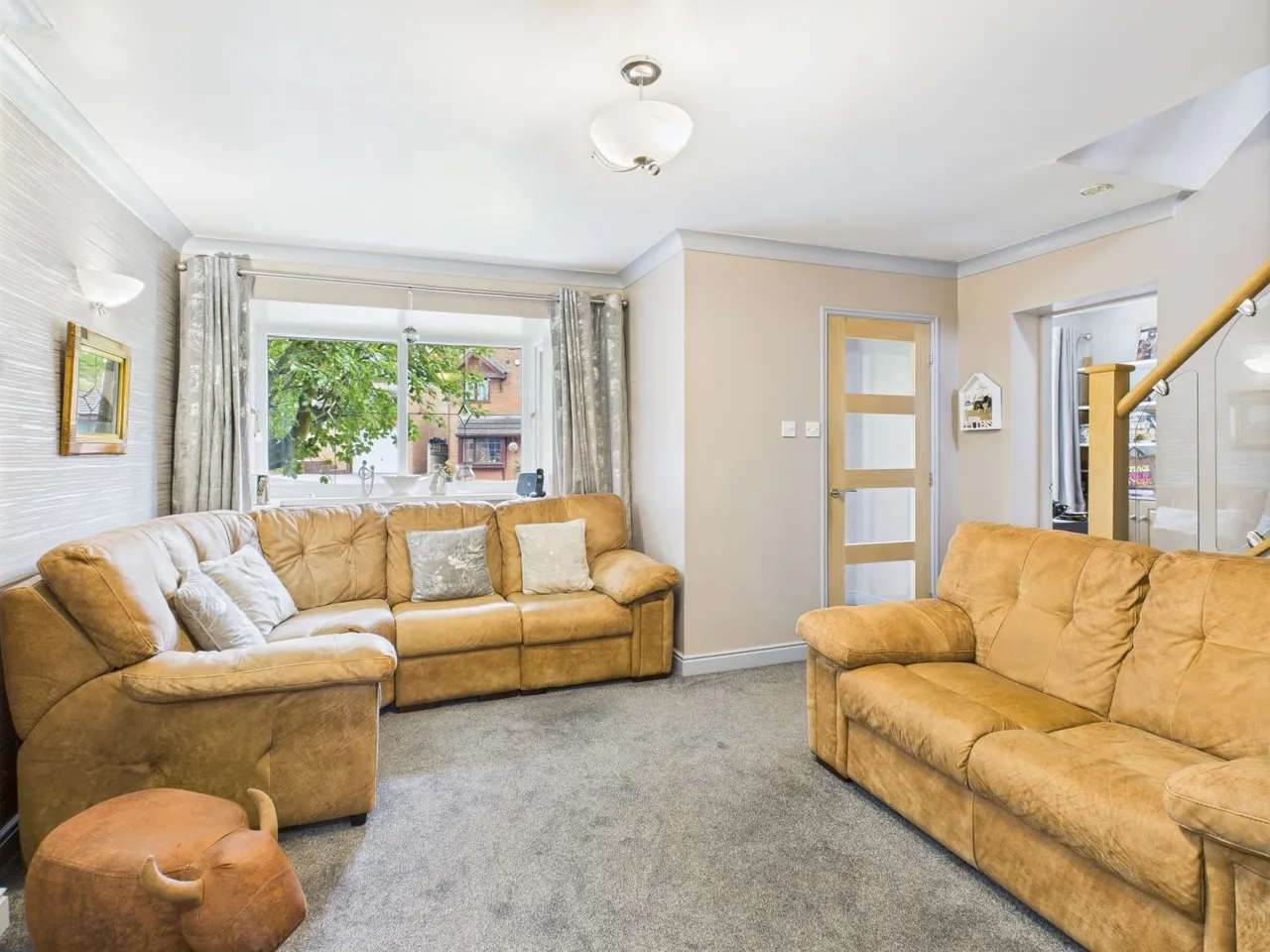 Firethorn Drive, Godley, SK14, photo 2