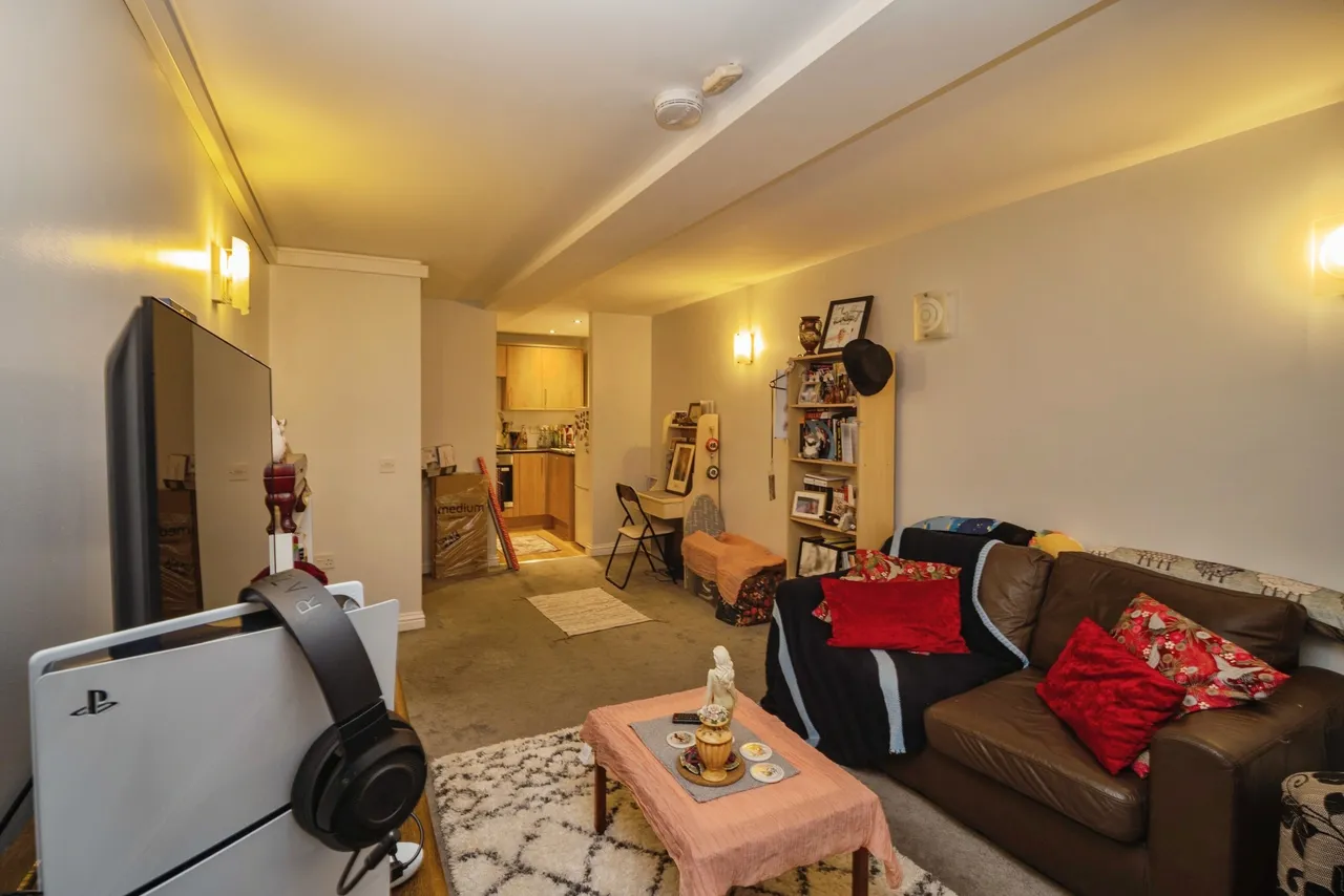 St. Thomas Street, Weymouth, DT4, photo 9