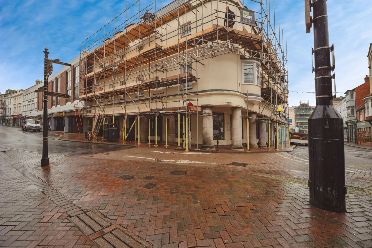 St. Thomas Street, Weymouth, DT4, photo 3