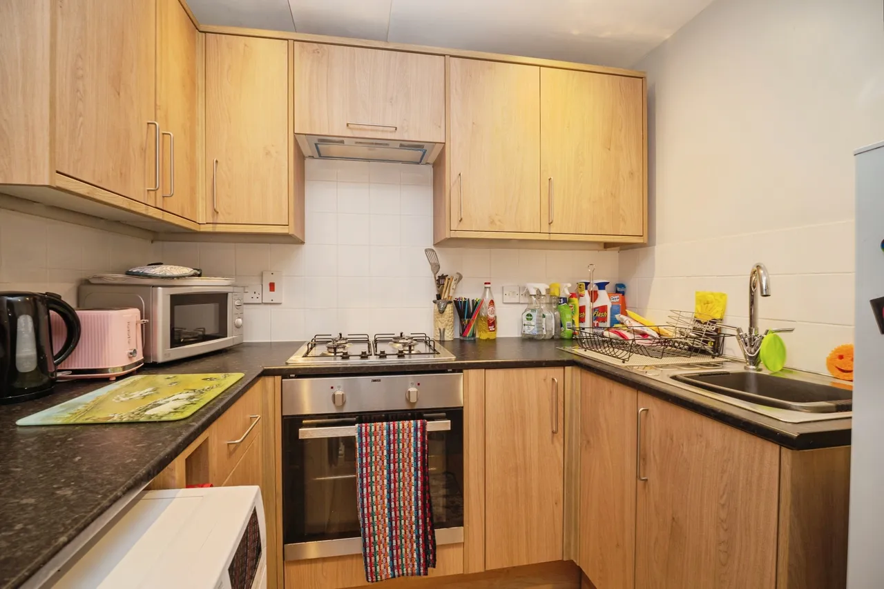 St. Thomas Street, Weymouth, DT4, photo 22