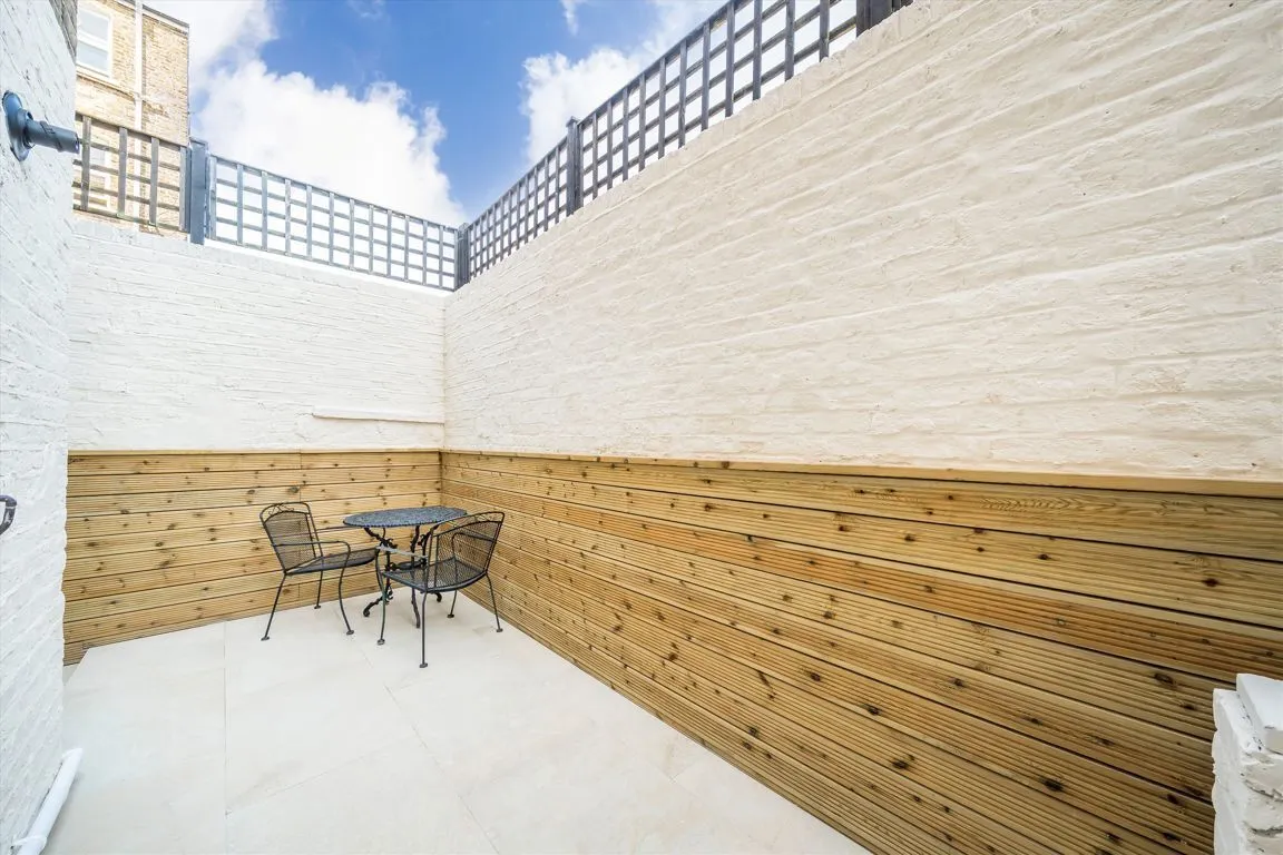 Blythe Road, W14, photo 5