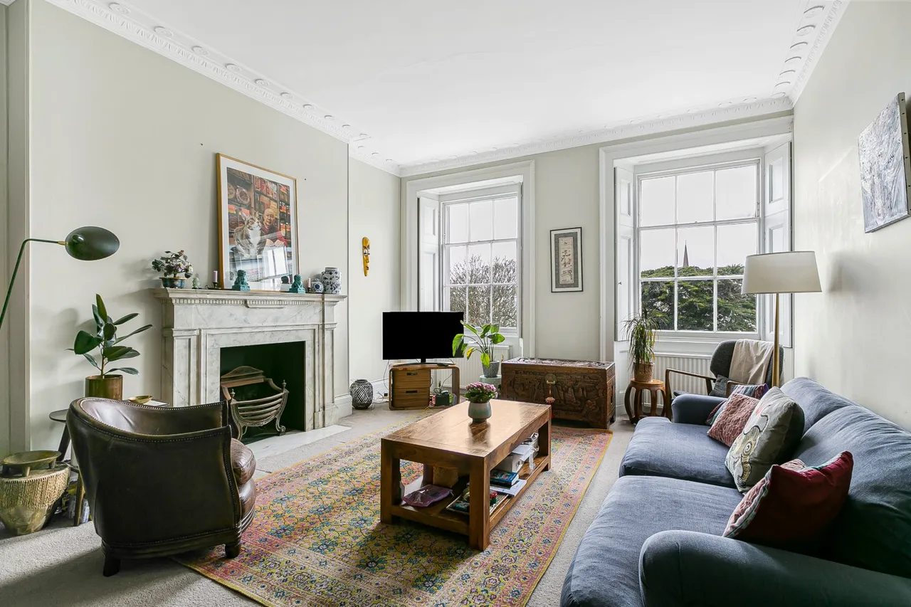 3 bed flat to rent, Sussex Square, Brighton, BN2