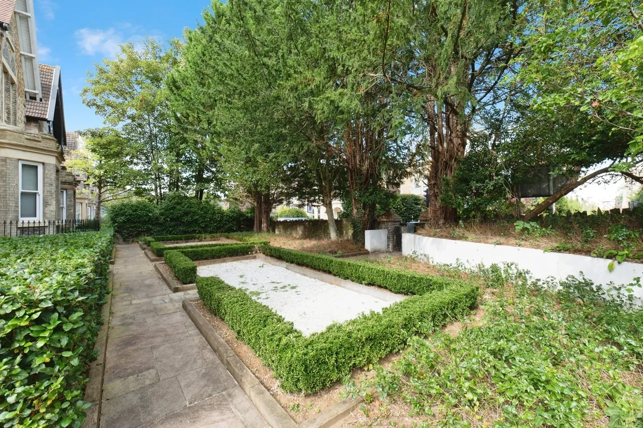 Epsom Road, Guildford, GU1, photo 10