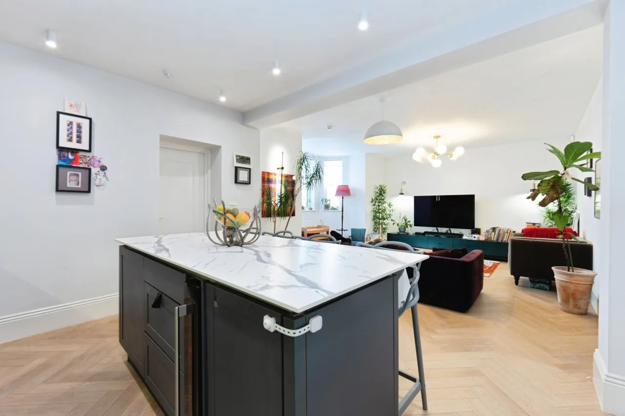 Epsom Road, Guildford, GU1, photo 11