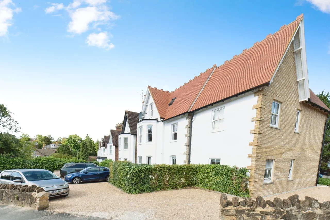 Epsom Road, Guildford, GU1, photo 17