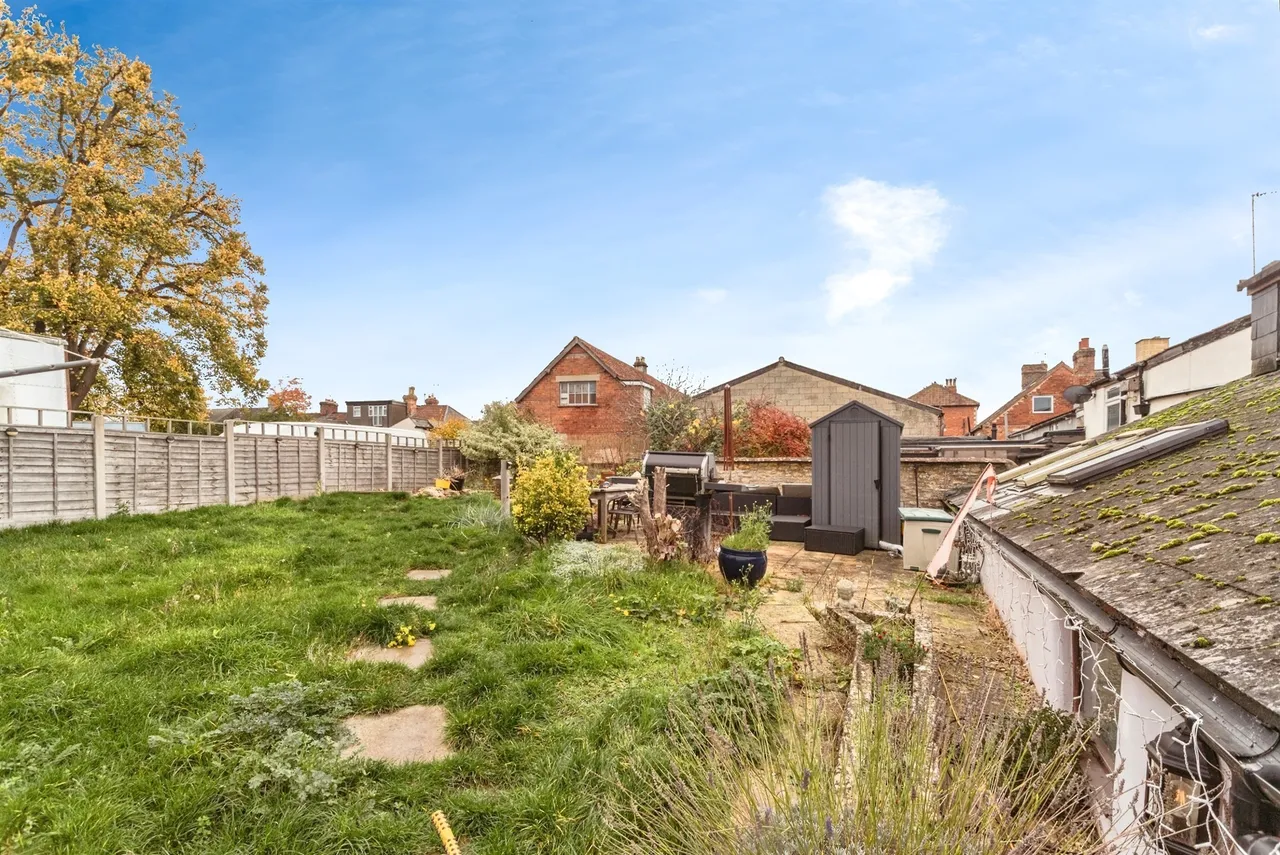 London Road, Calne, SN11, photo 20