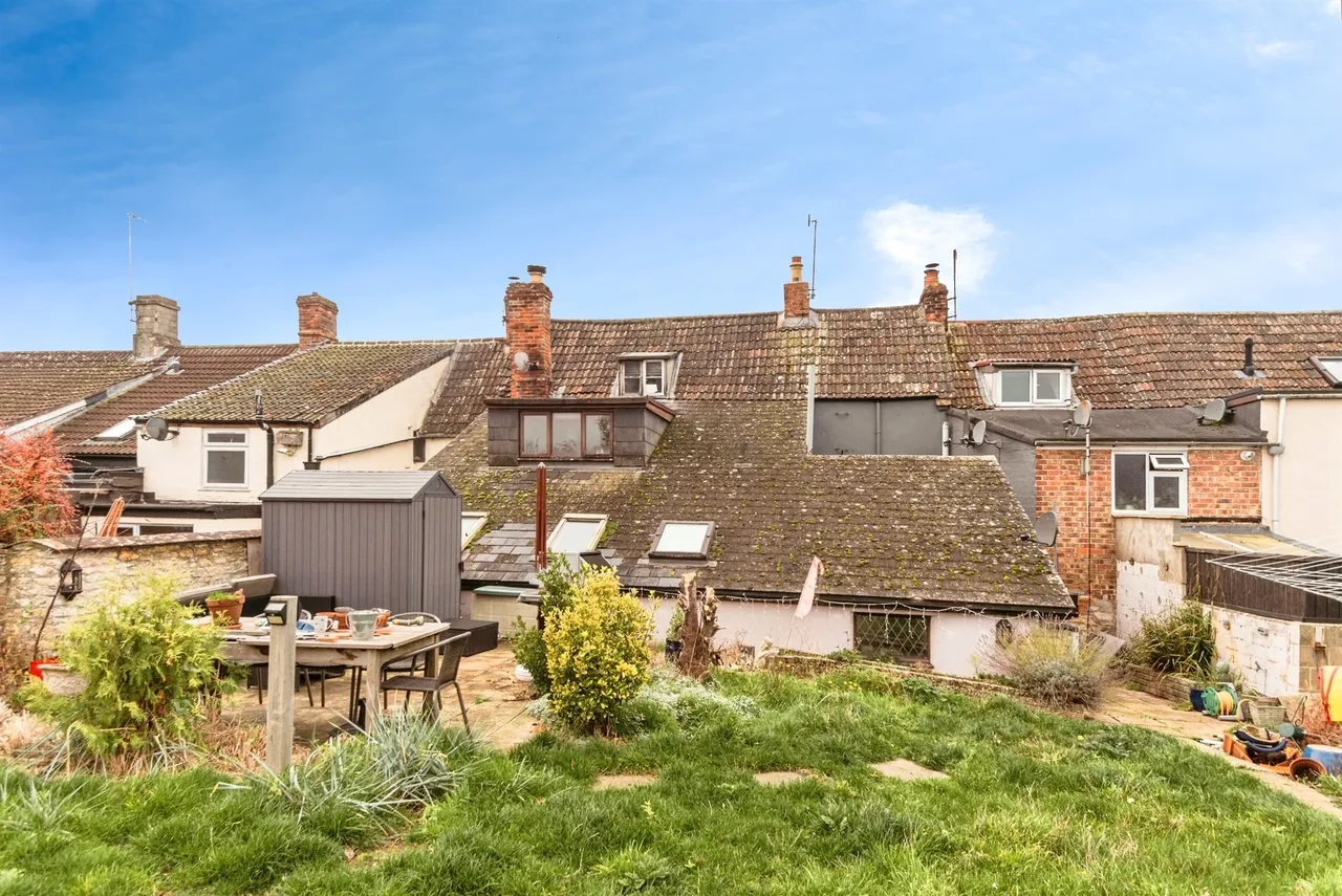 London Road, Calne, SN11, photo 21