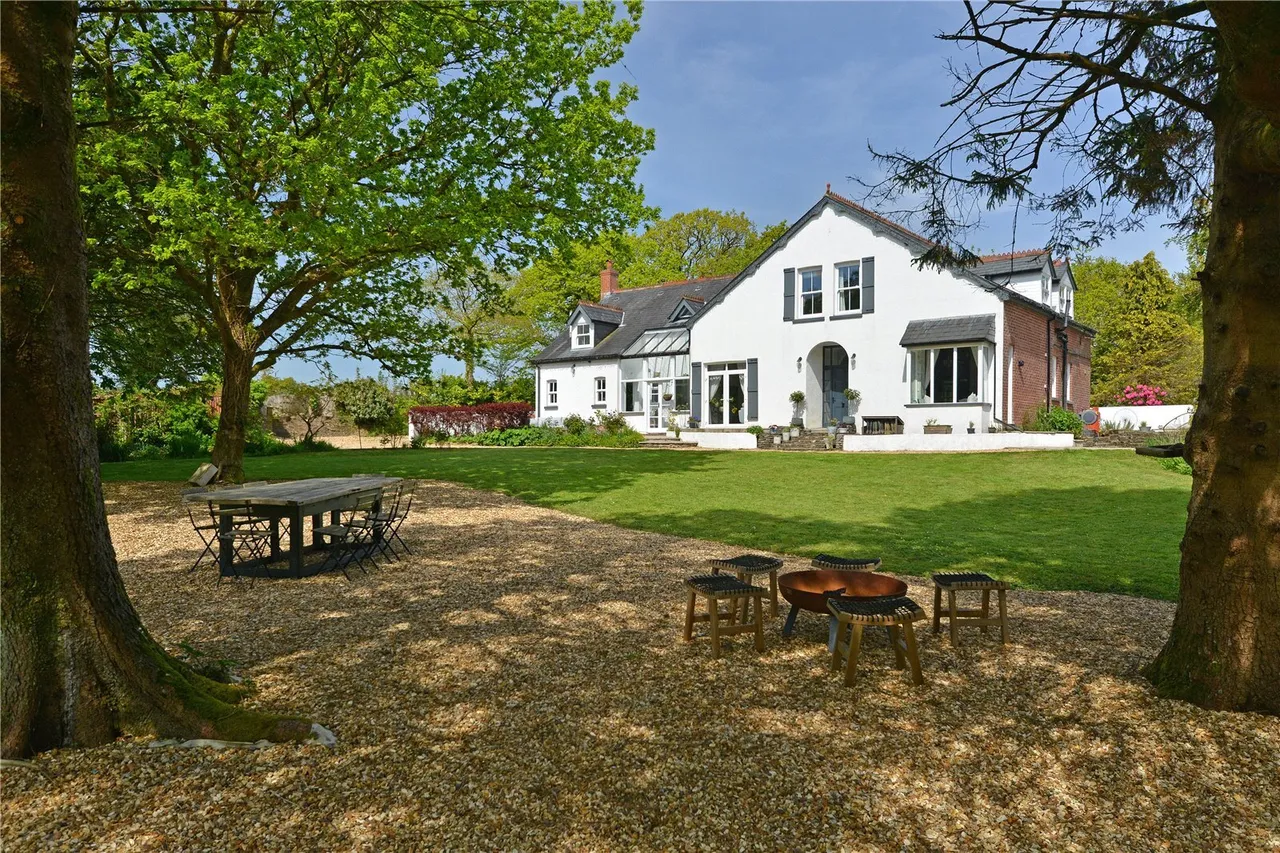 6 bed house for sale, Brandis Corner, Holsworthy, EX22