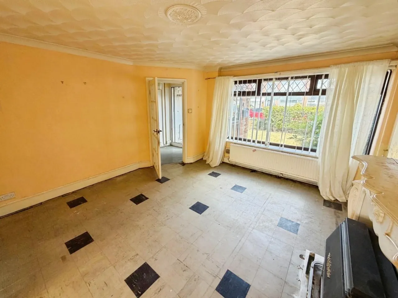 Painswick Road, Great Sutton, CH66, photo 6