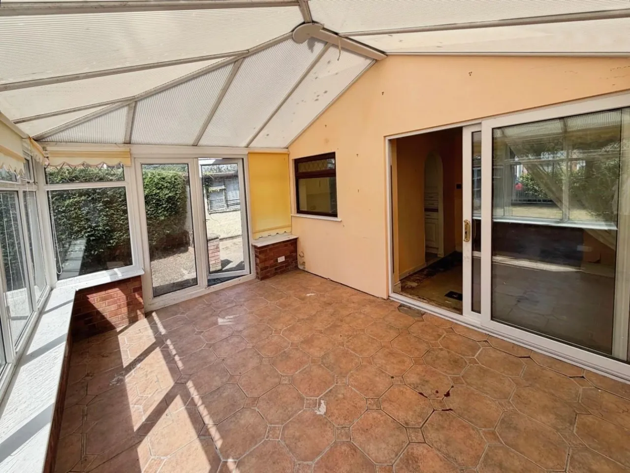 Painswick Road, Great Sutton, CH66, photo 17