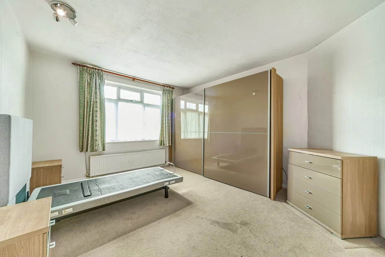Beech Close, Ashford, TW15, photo 10