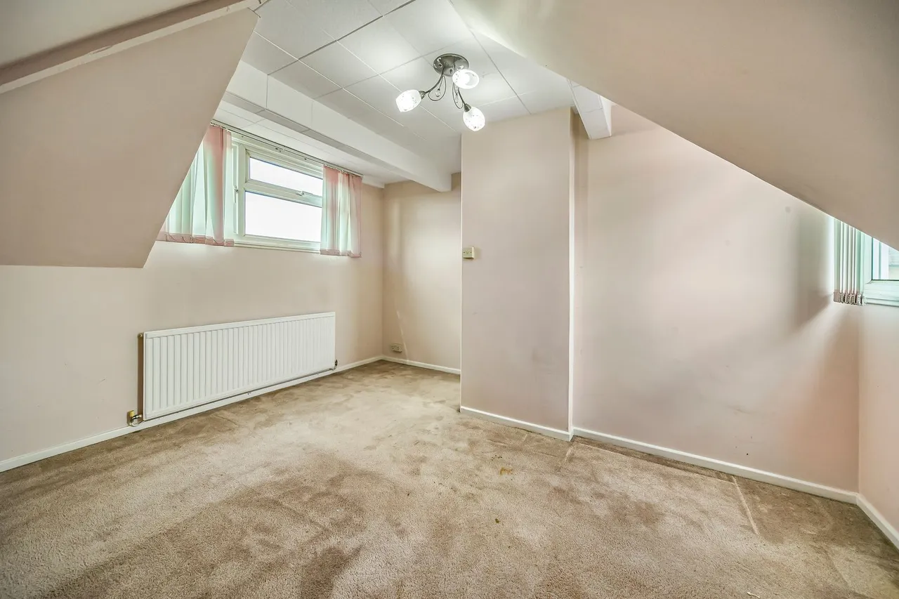 Beech Close, Ashford, TW15, photo 13