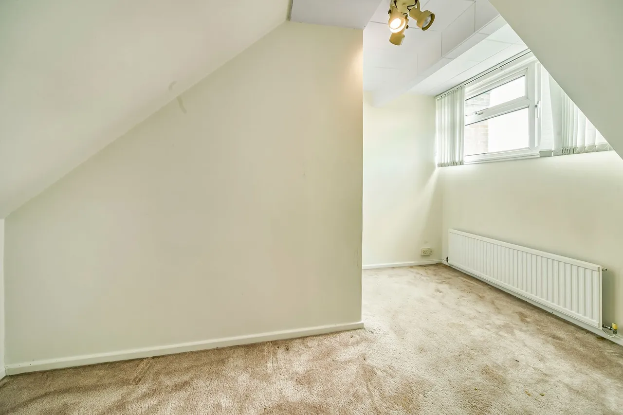 Beech Close, Ashford, TW15, photo 15