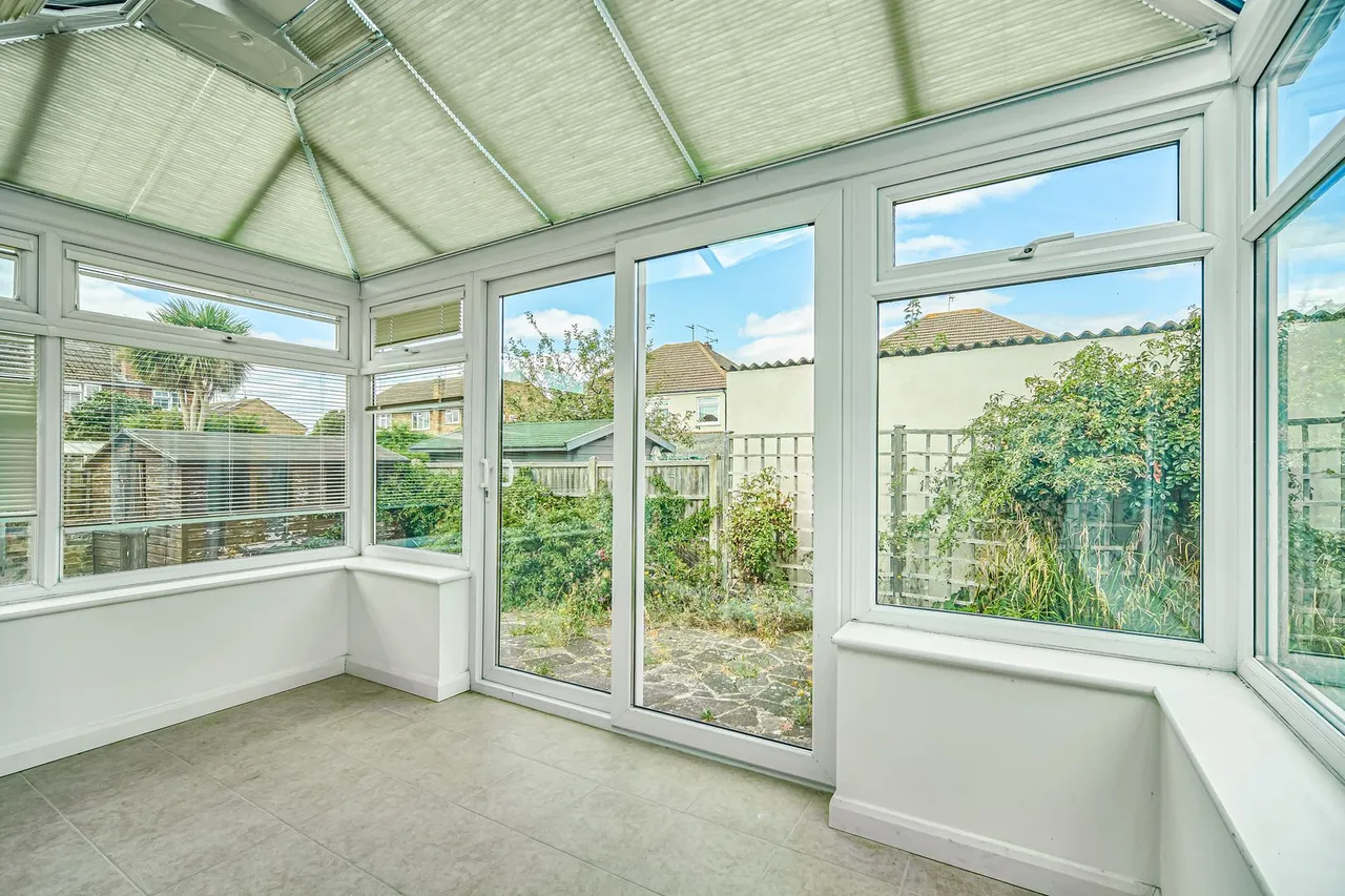 Beech Close, Ashford, TW15, photo 9
