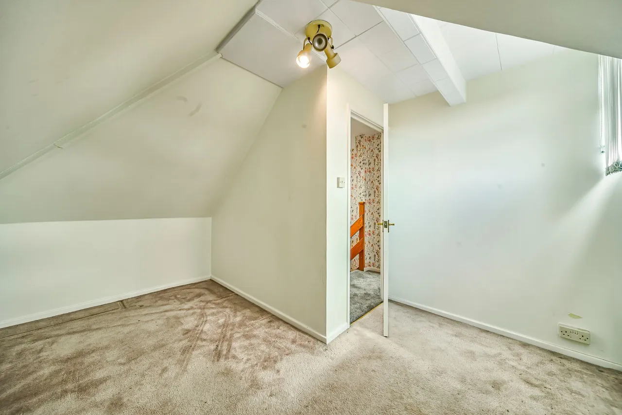 Beech Close, Ashford, TW15, photo 14