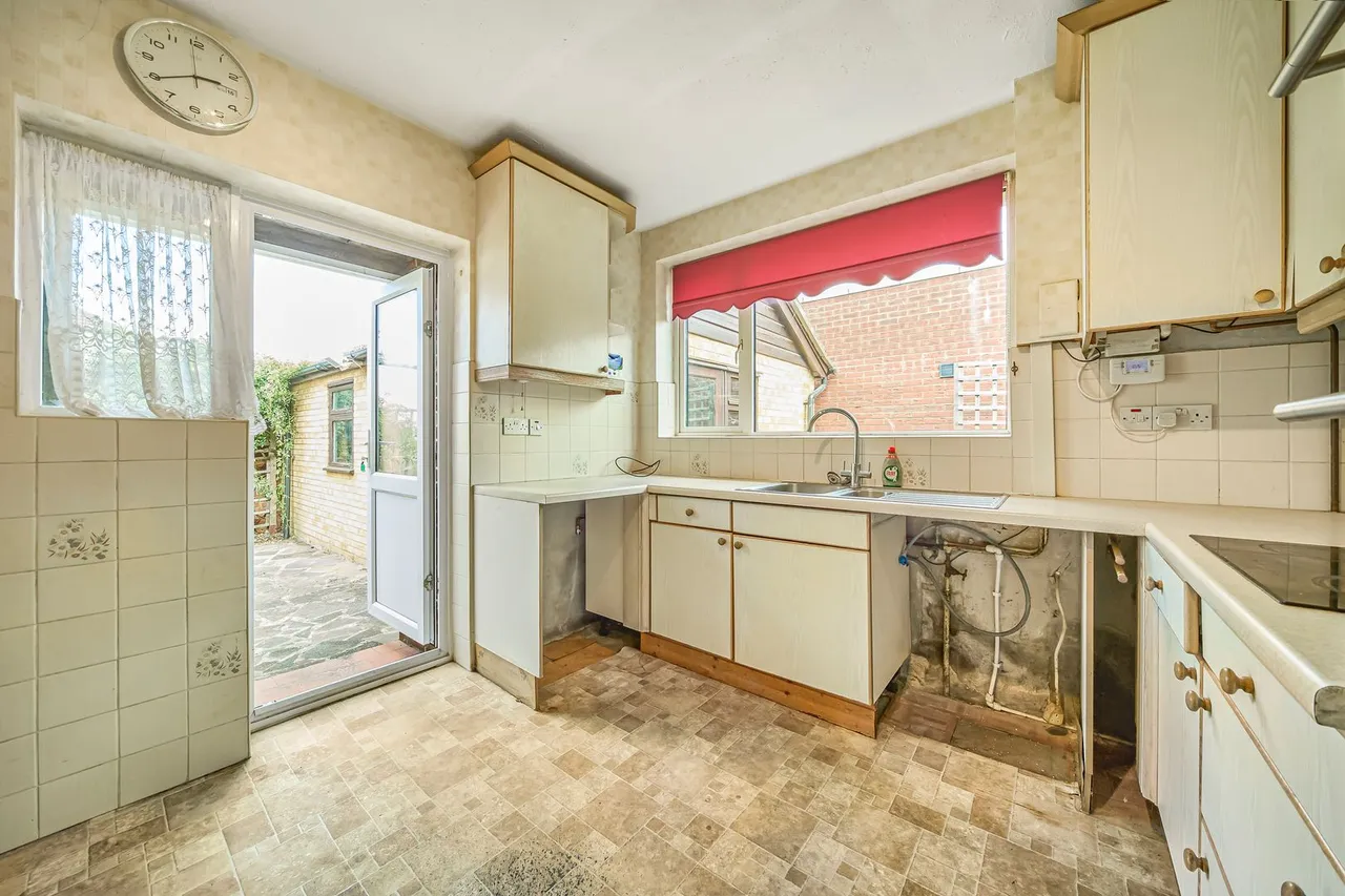 Beech Close, Ashford, TW15, photo 5