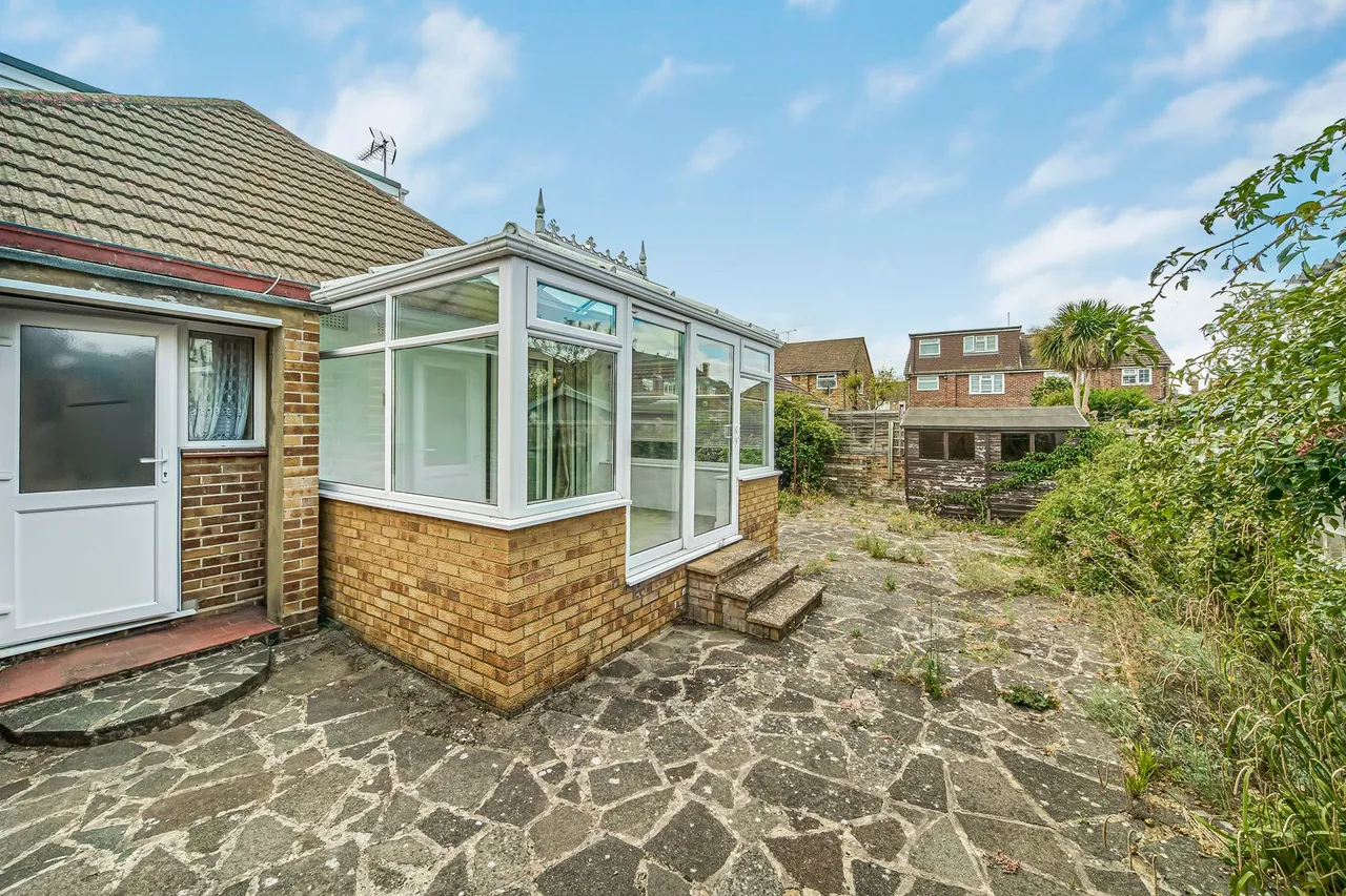 Beech Close, Ashford, TW15, photo 23