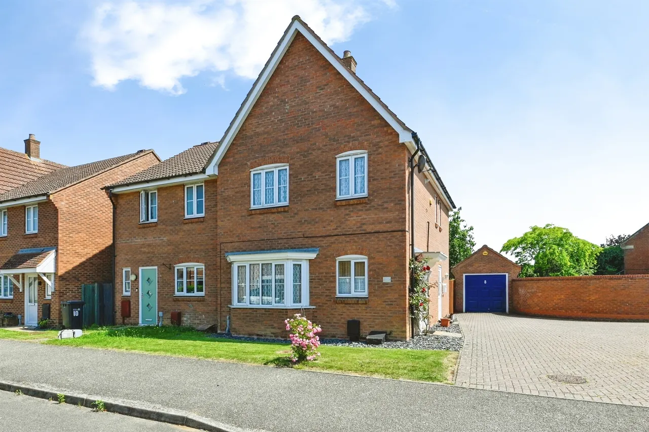 3 bed house for sale — Landseer Drive, DOWNHAM MARKET