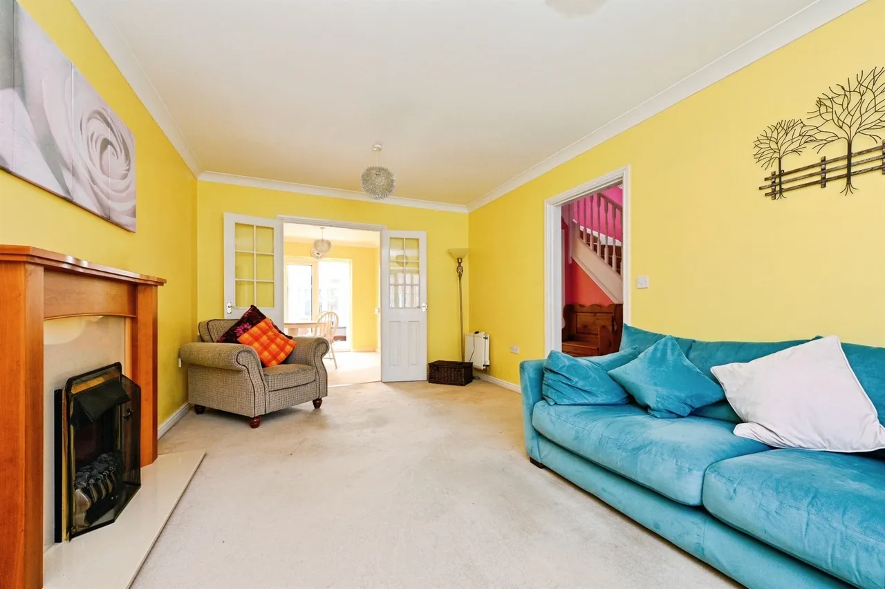 Landseer Drive, DOWNHAM MARKET, photo 3