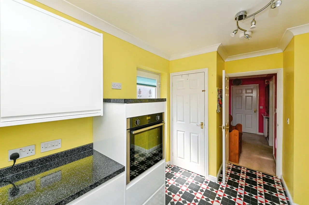 Landseer Drive, DOWNHAM MARKET, photo 8
