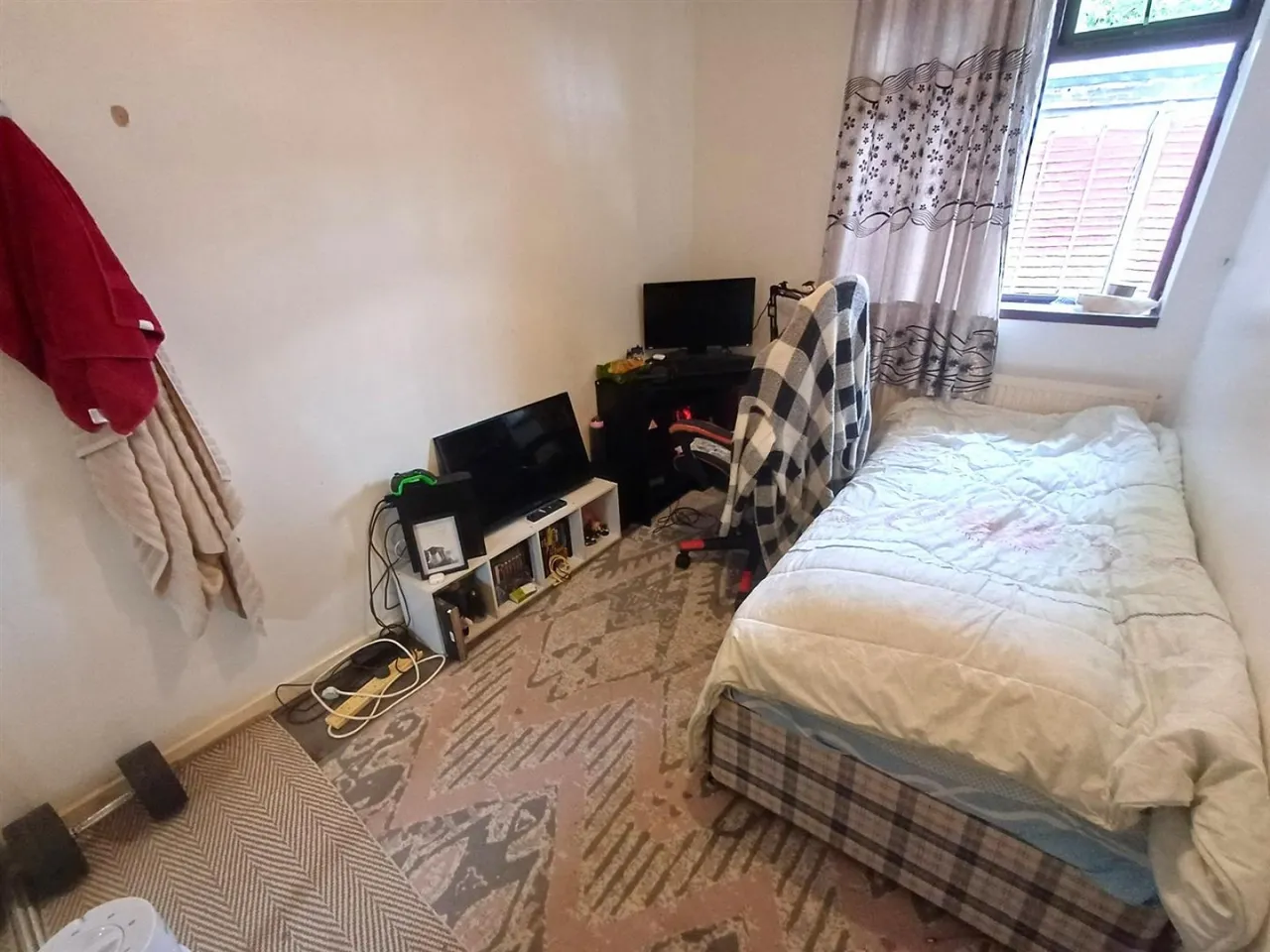 Halesowen Road, Cradley Heath, photo 5