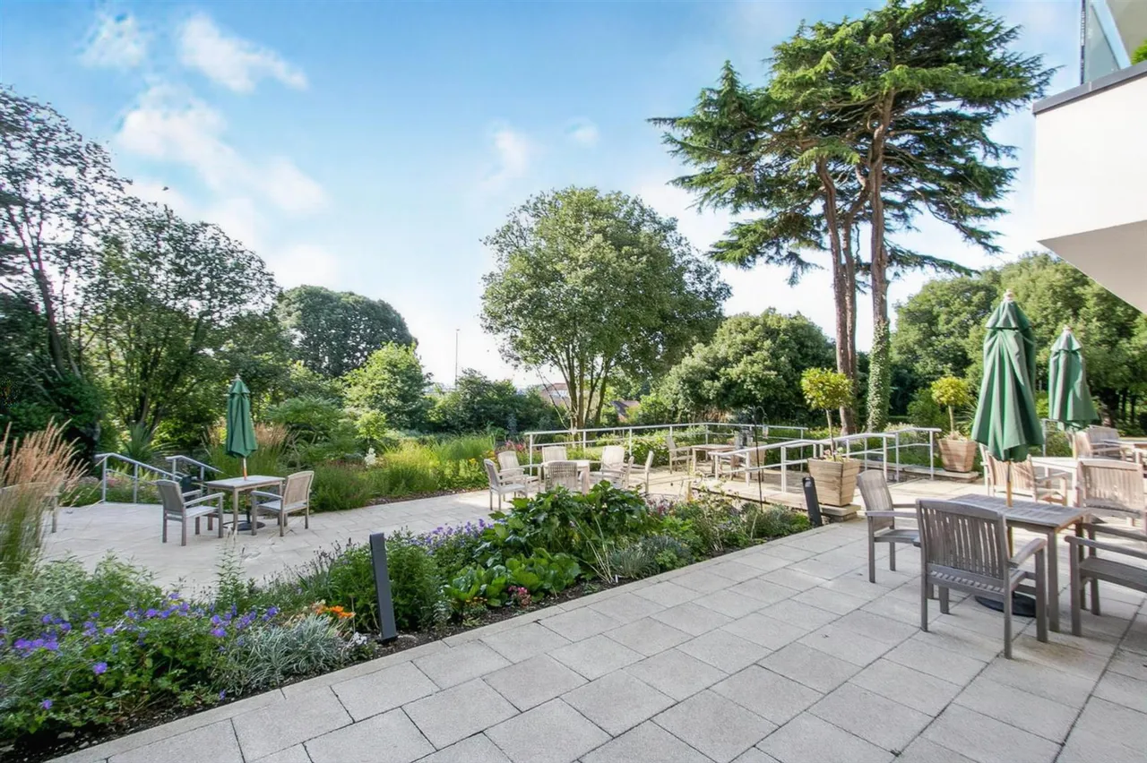 Churchfield Road, Poole, BH15, photo 9