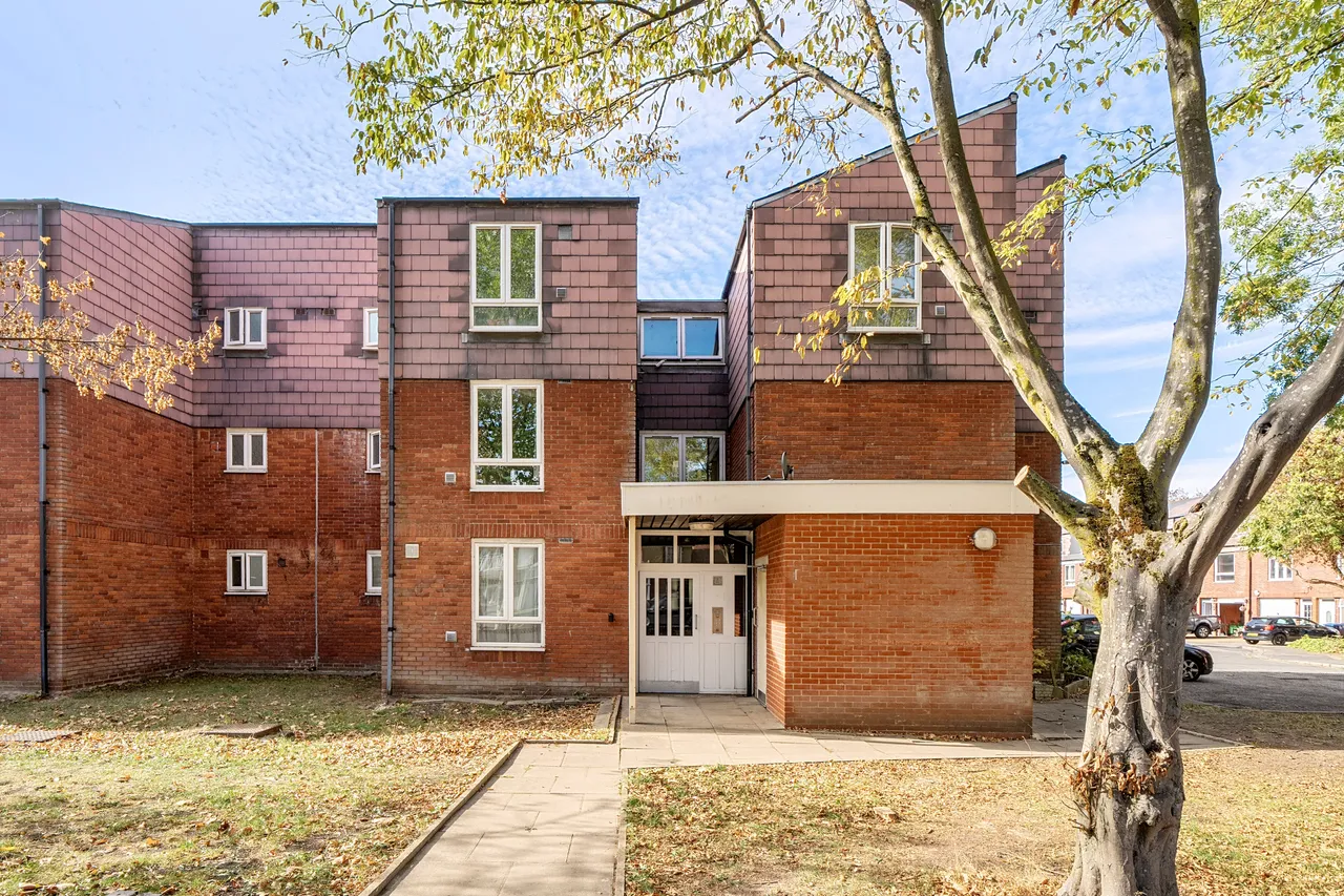 1 bed flat for sale, London, W13