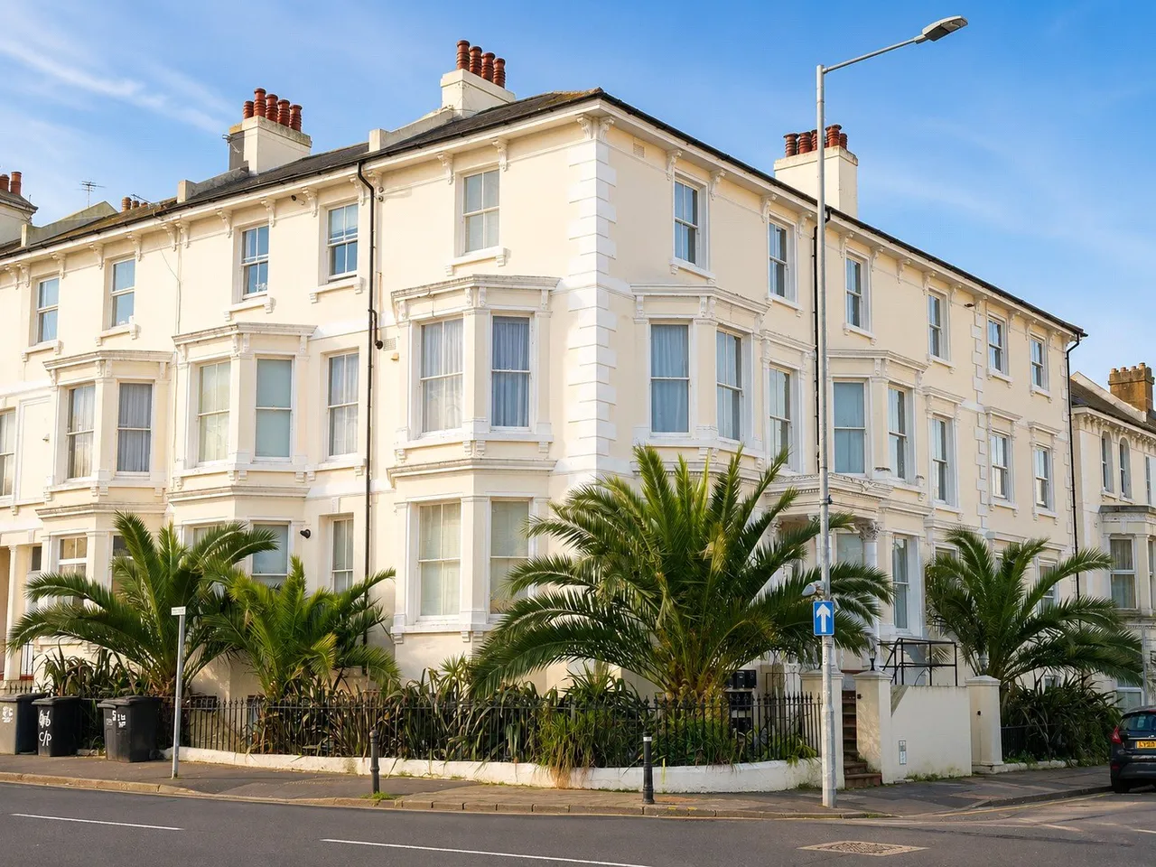 2 bed flat for sale, Pevensey Road, Eastbourne, BN21