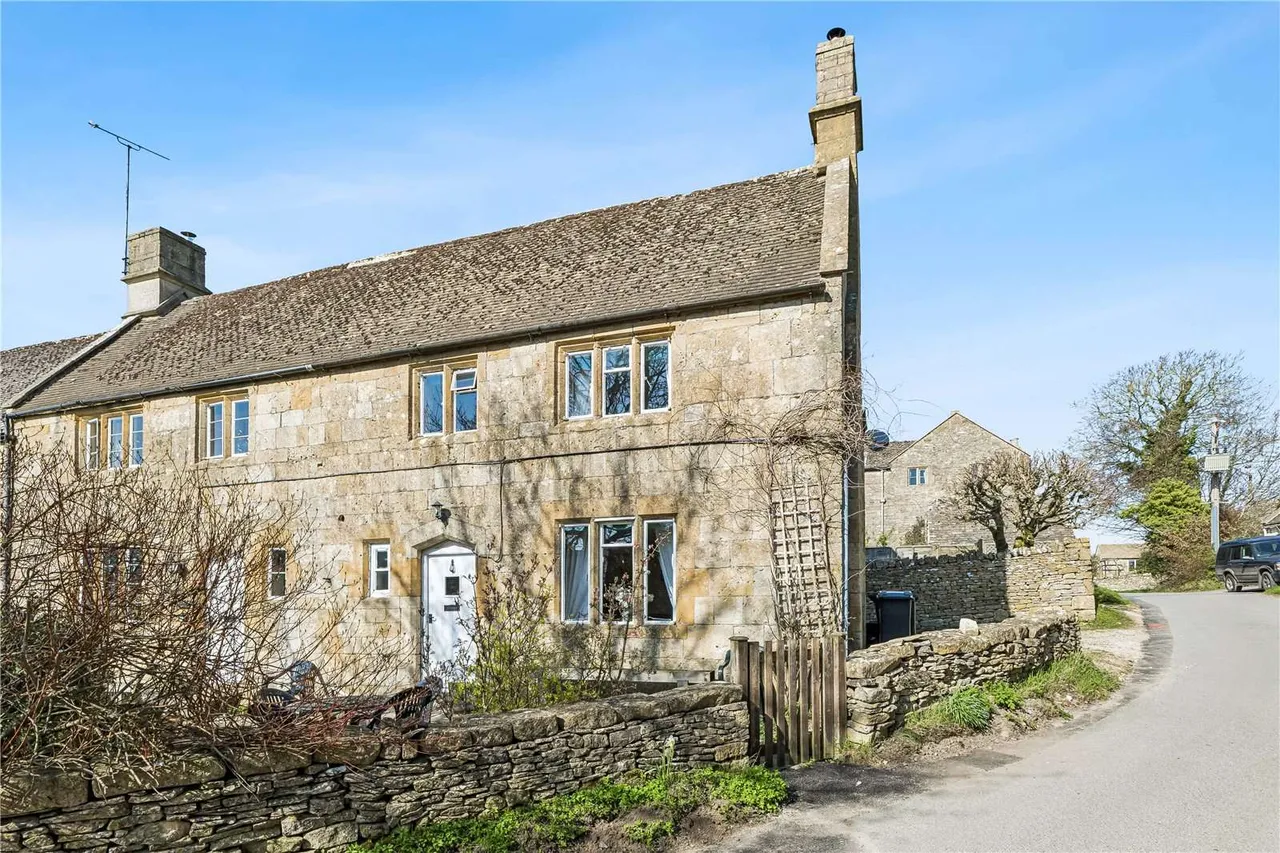 Brockhampton, Cheltenham, Gloucestershire, GL54 5XQ, photo 11