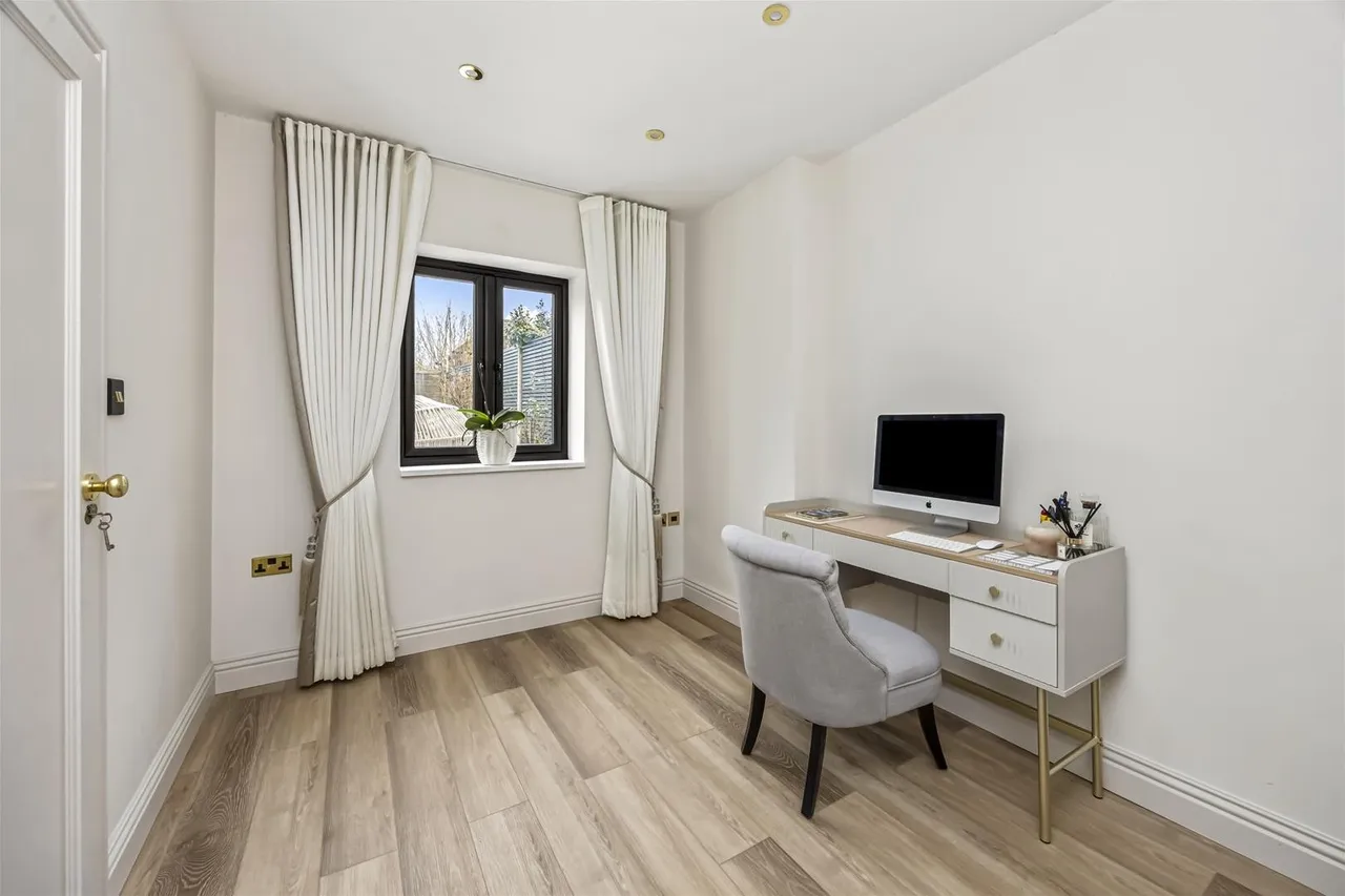 Sea Lane, Goring-By-Sea, Worthing, photo 21