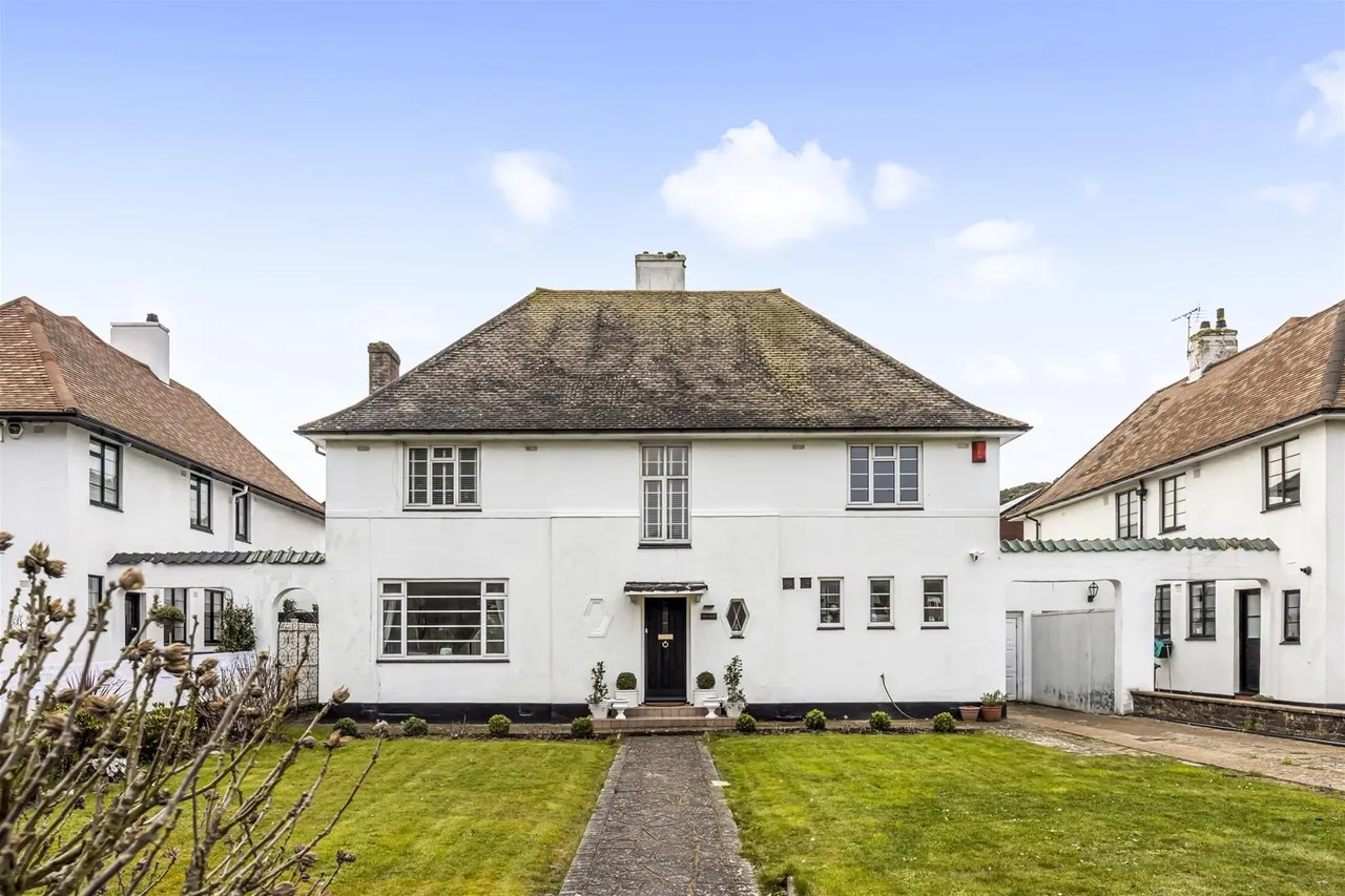 5 bed house for sale — Sea Lane, Goring-By-Sea, Worthing