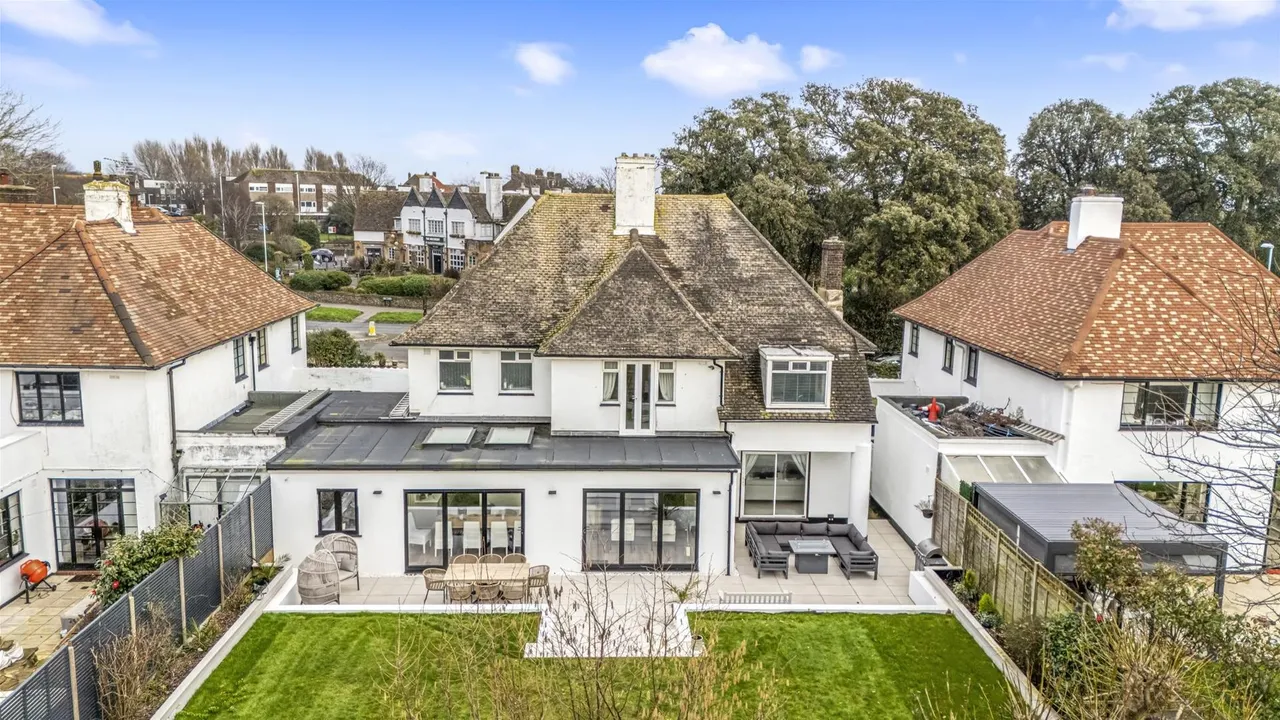 Sea Lane, Goring-By-Sea, Worthing, photo 39