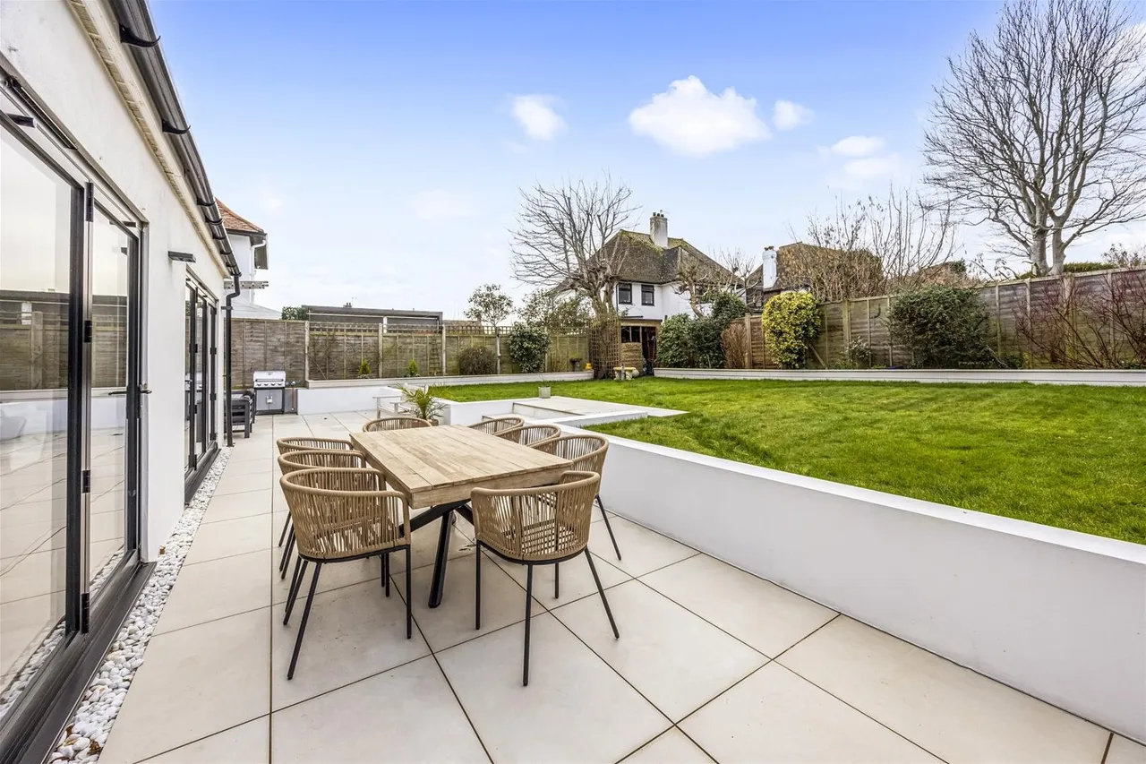 Sea Lane, Goring-By-Sea, Worthing, photo 31