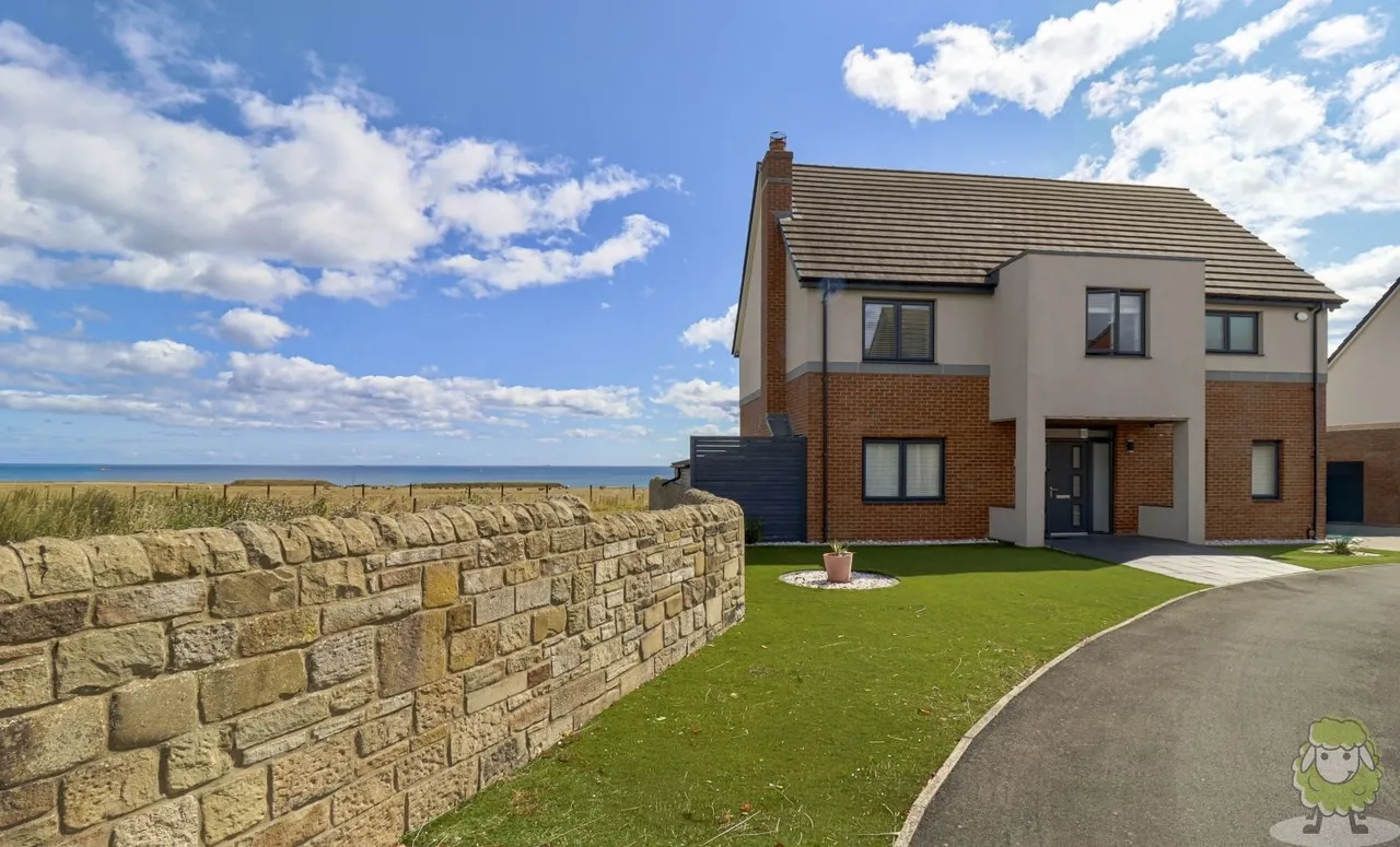 5 bed house for sale, Range View, Whitburn, SR6