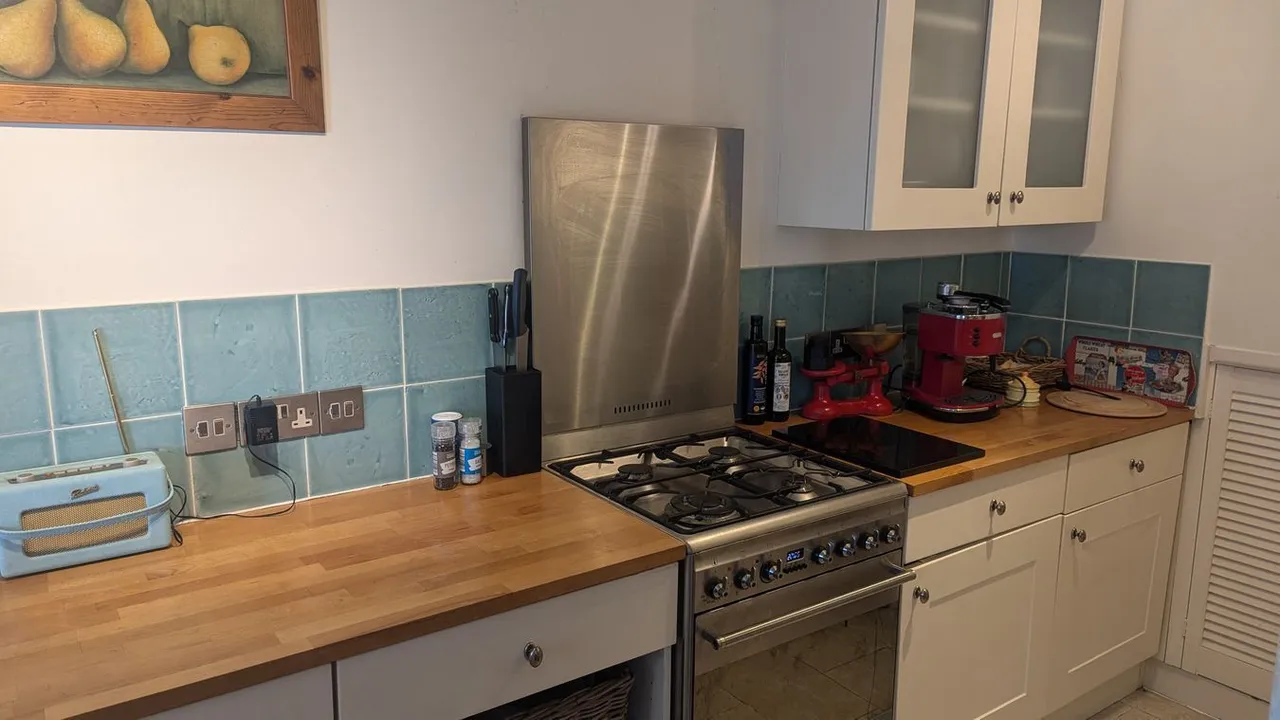 St Thomas Street, Wells, BA5, photo 5