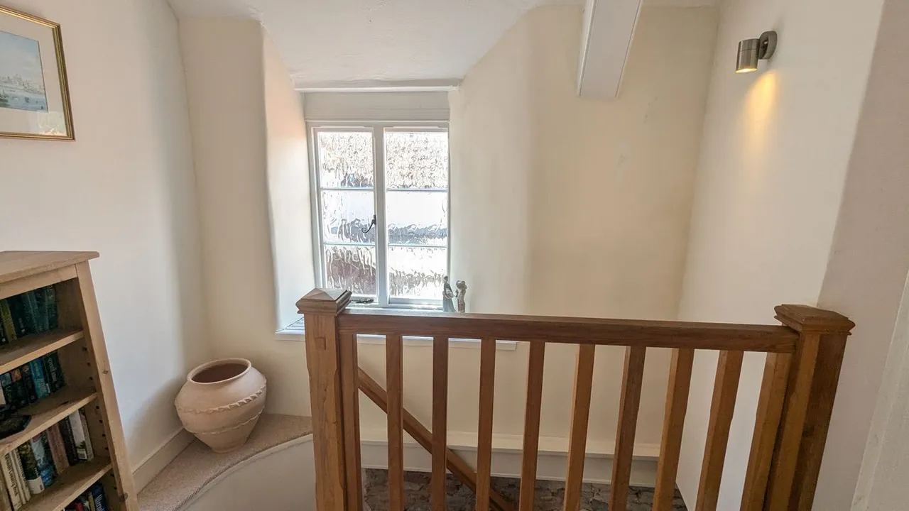 St Thomas Street, Wells, BA5, photo 6